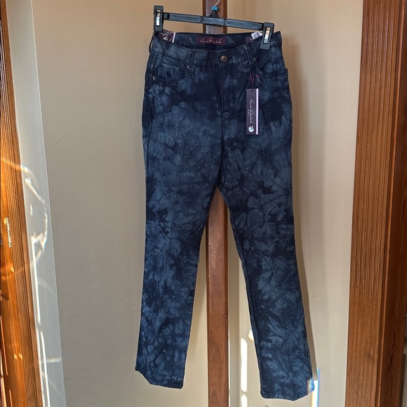 Gloria Vanderbilt Amanda jeans sz 2 short nwt - Picture 1 of 1